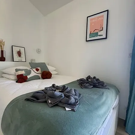 Apartment Vue A Piscine Et Parking Porticcio (Corsica)