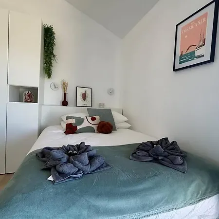 Apartment Vue A Piscine Et Parking *