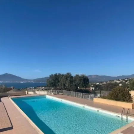 Vue A Piscine Et Parking * Porticcio (Corsica)