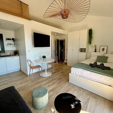 Vue A Piscine Et Parking Lägenhet Porticcio (Corsica)