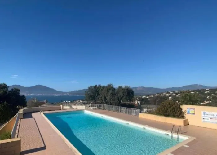 Vue A Piscine Et Parking * Porticcio (Corsica)